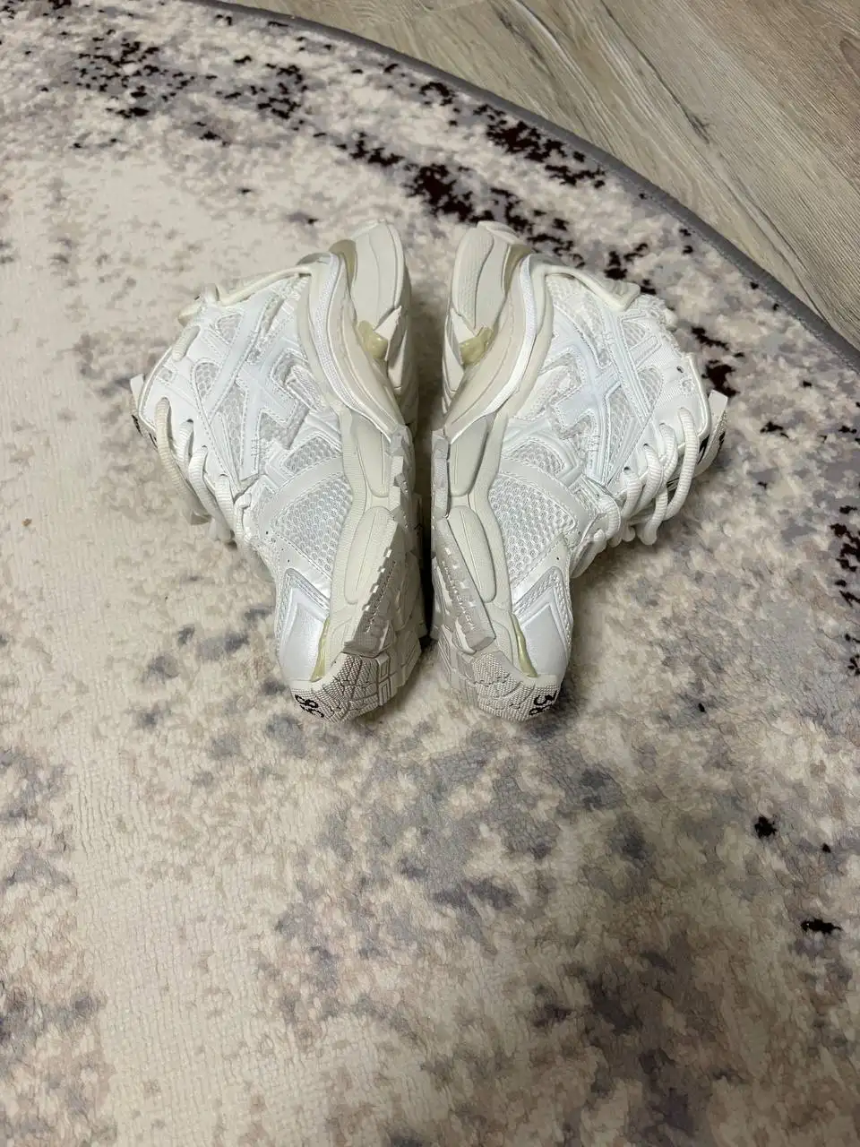 Продам новые кроссовки Balenciaga Runner - Обувь (Одежда) в Тюмень