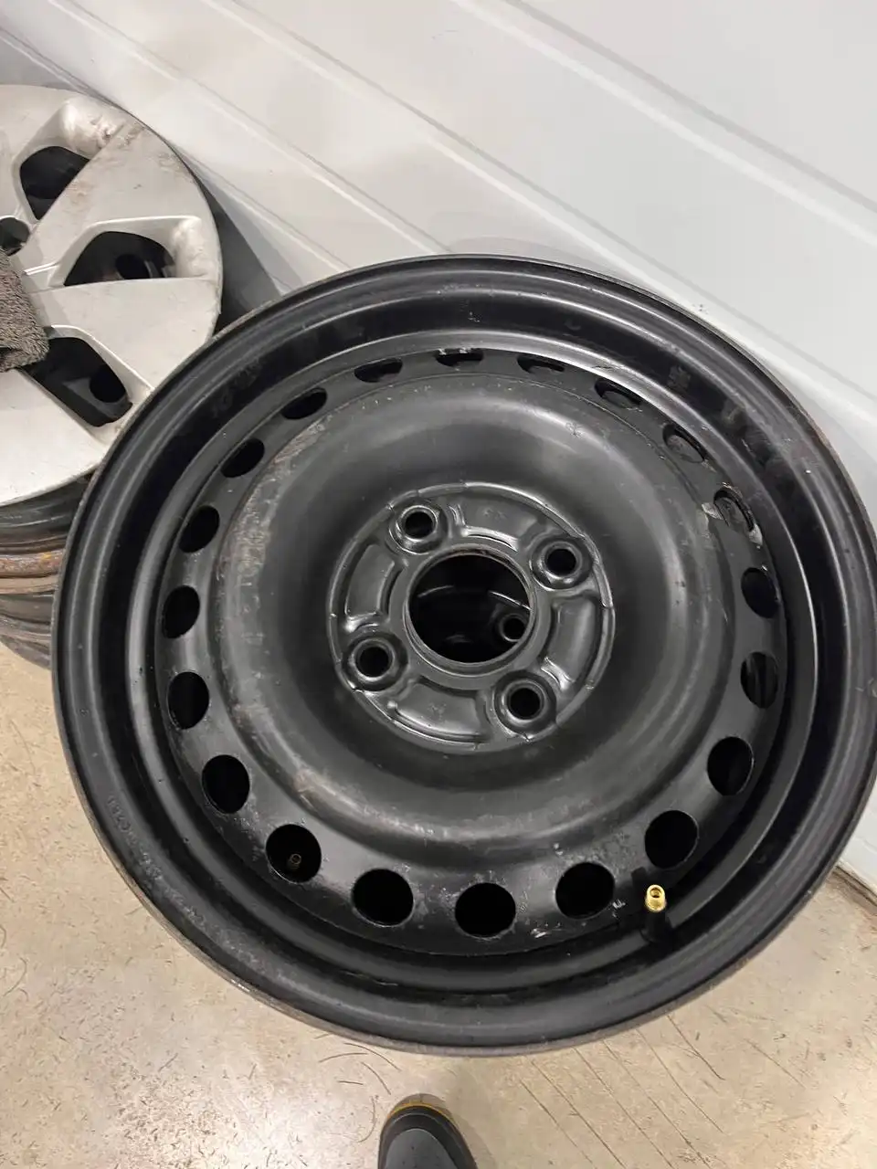 Шины Hakkapellita 8 205/65 R15 19 года