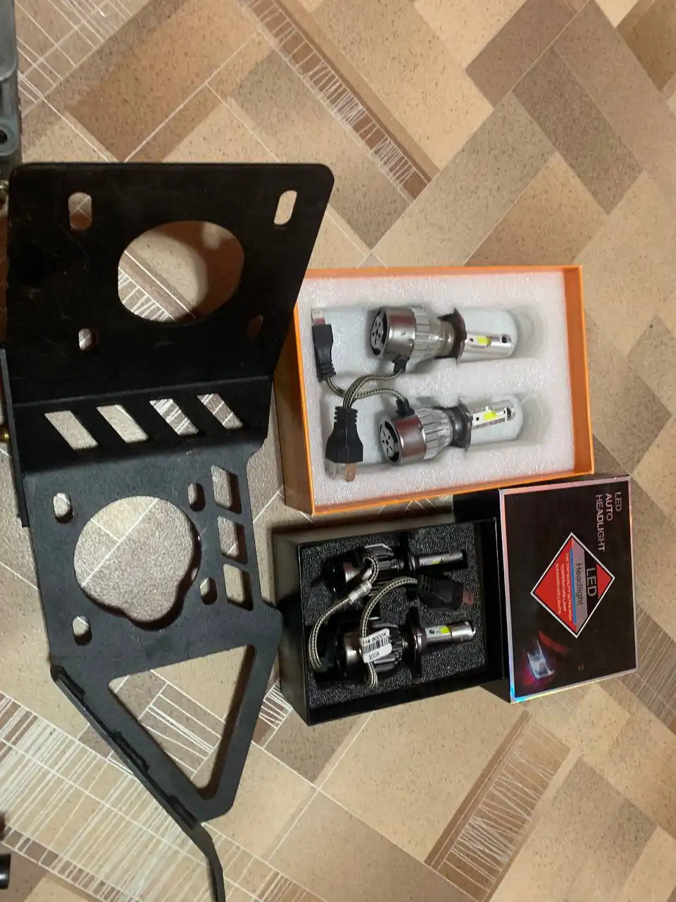 Продам все, что на фото, не дорого! Всё от классики