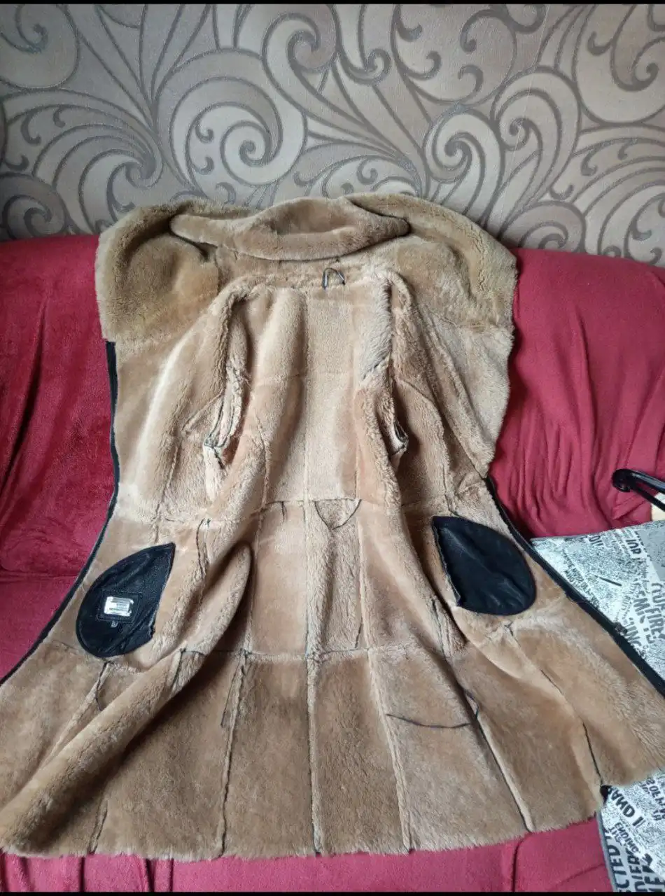 Продажа женской дублёнки размер 48