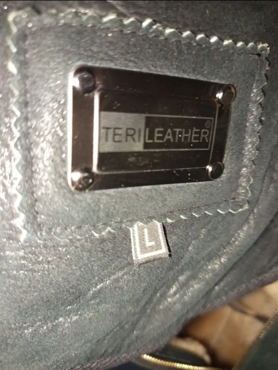 Продажа женской дублёнки размер 48