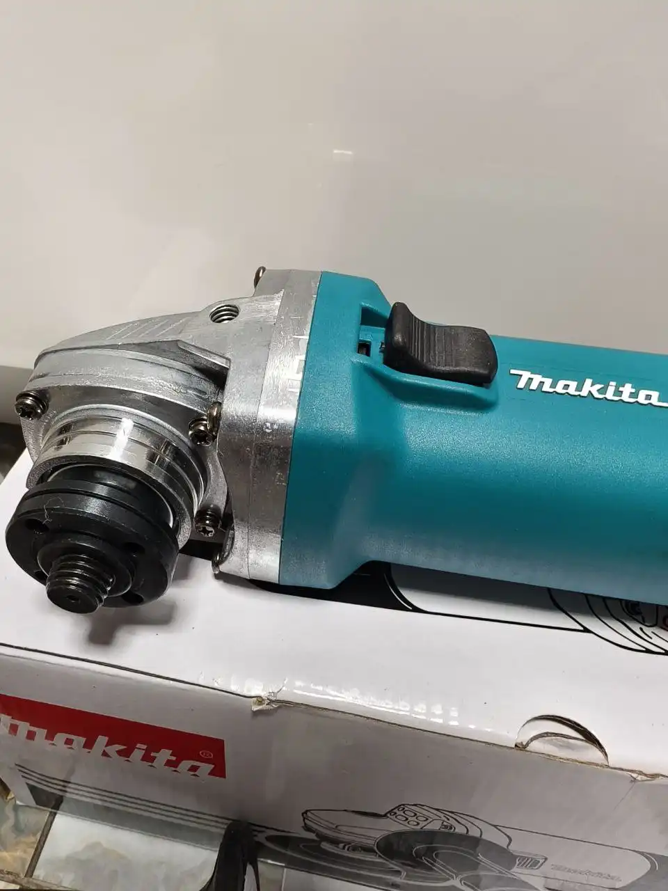 Болгарка УШМ Makita 9558HN 125 мм с регулировкой оборотов