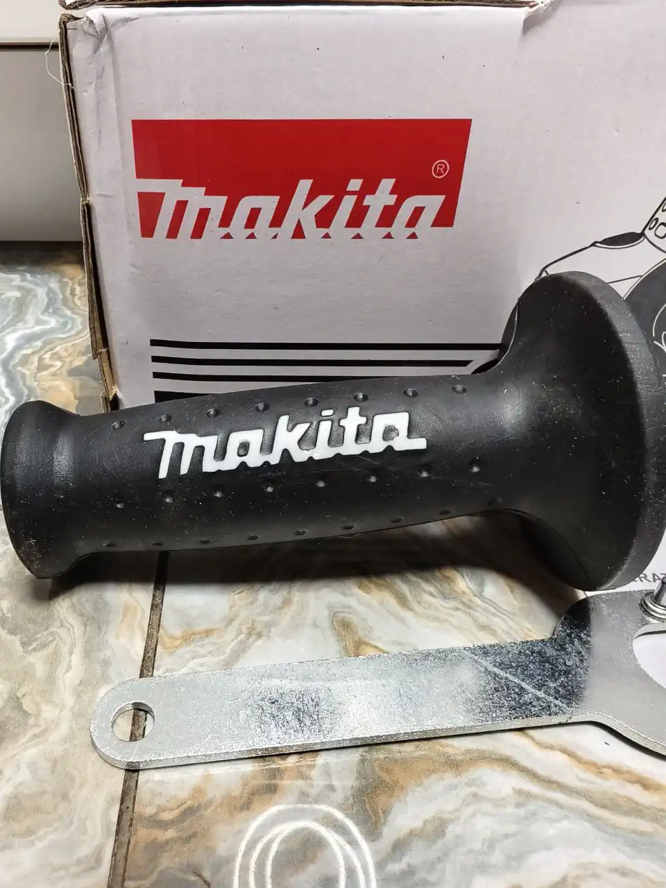 Болгарка УШМ Makita 9558HN 125 мм с регулировкой оборотов