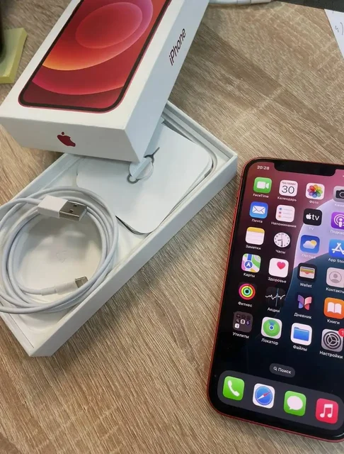 Продам iPhone 12 128gb в отличном состоянии - Электроника в Красноярск