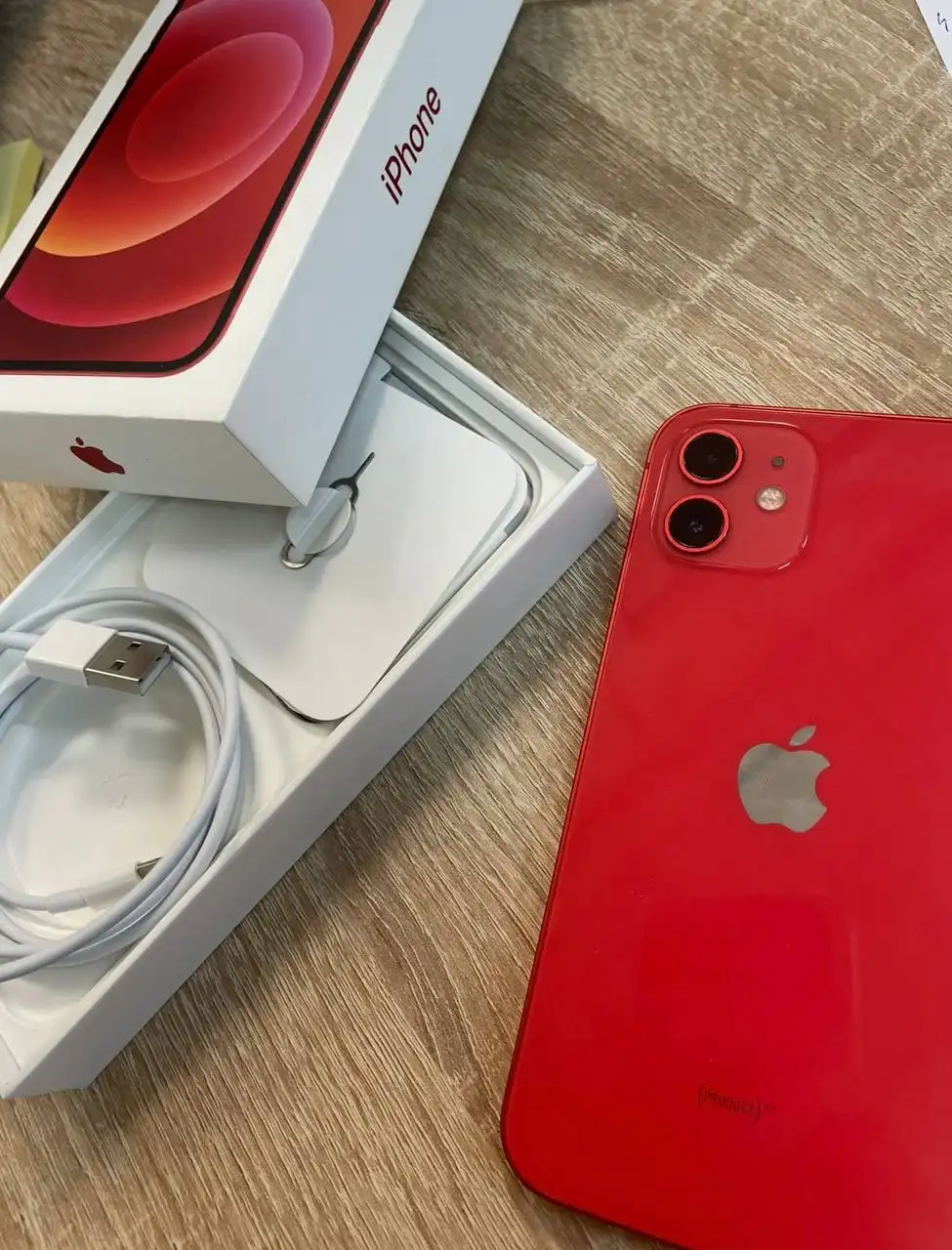 Продам iPhone 12 128gb в отличном состоянии