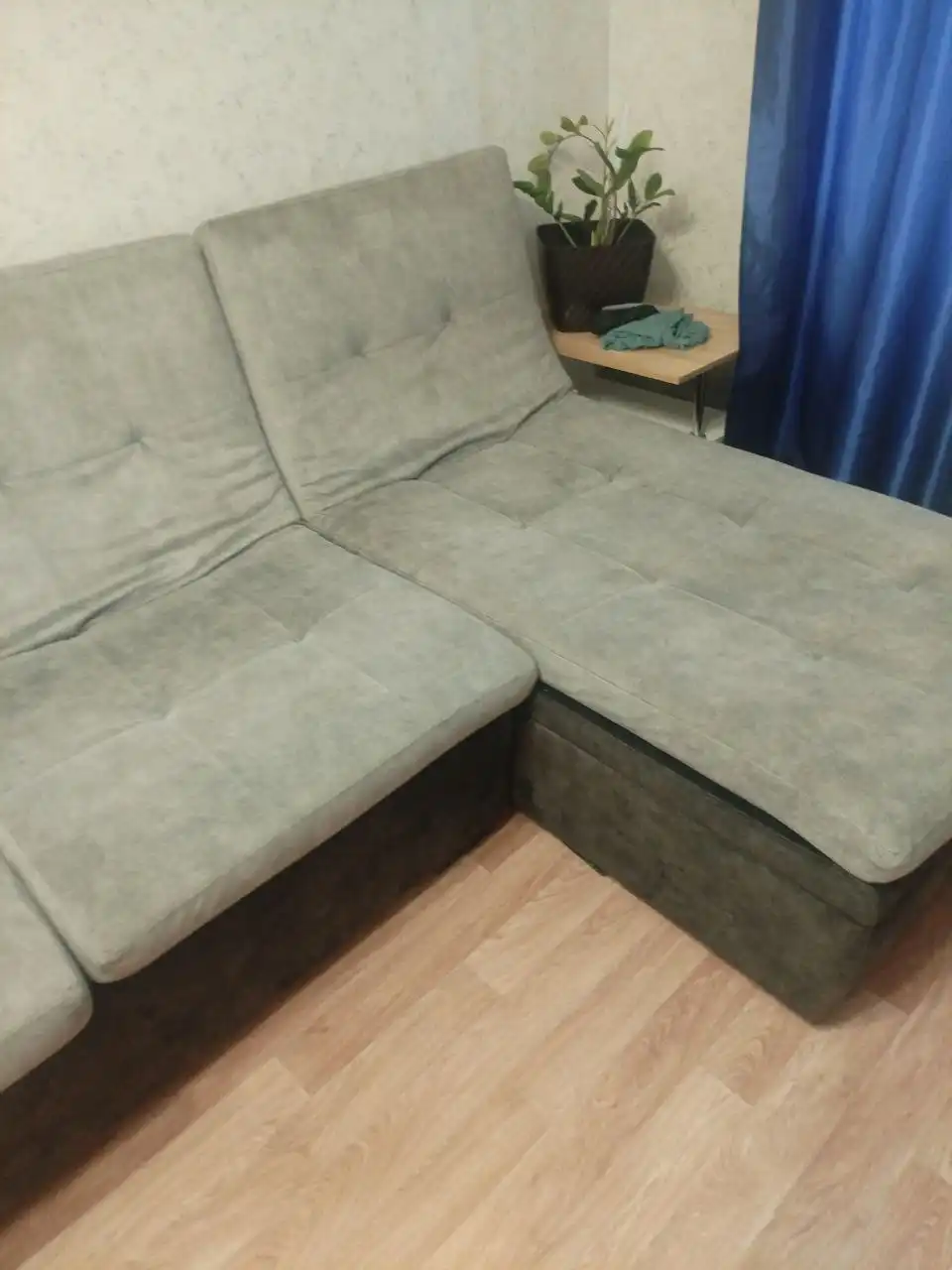 Продам диван 35, возможен торг, правый берег