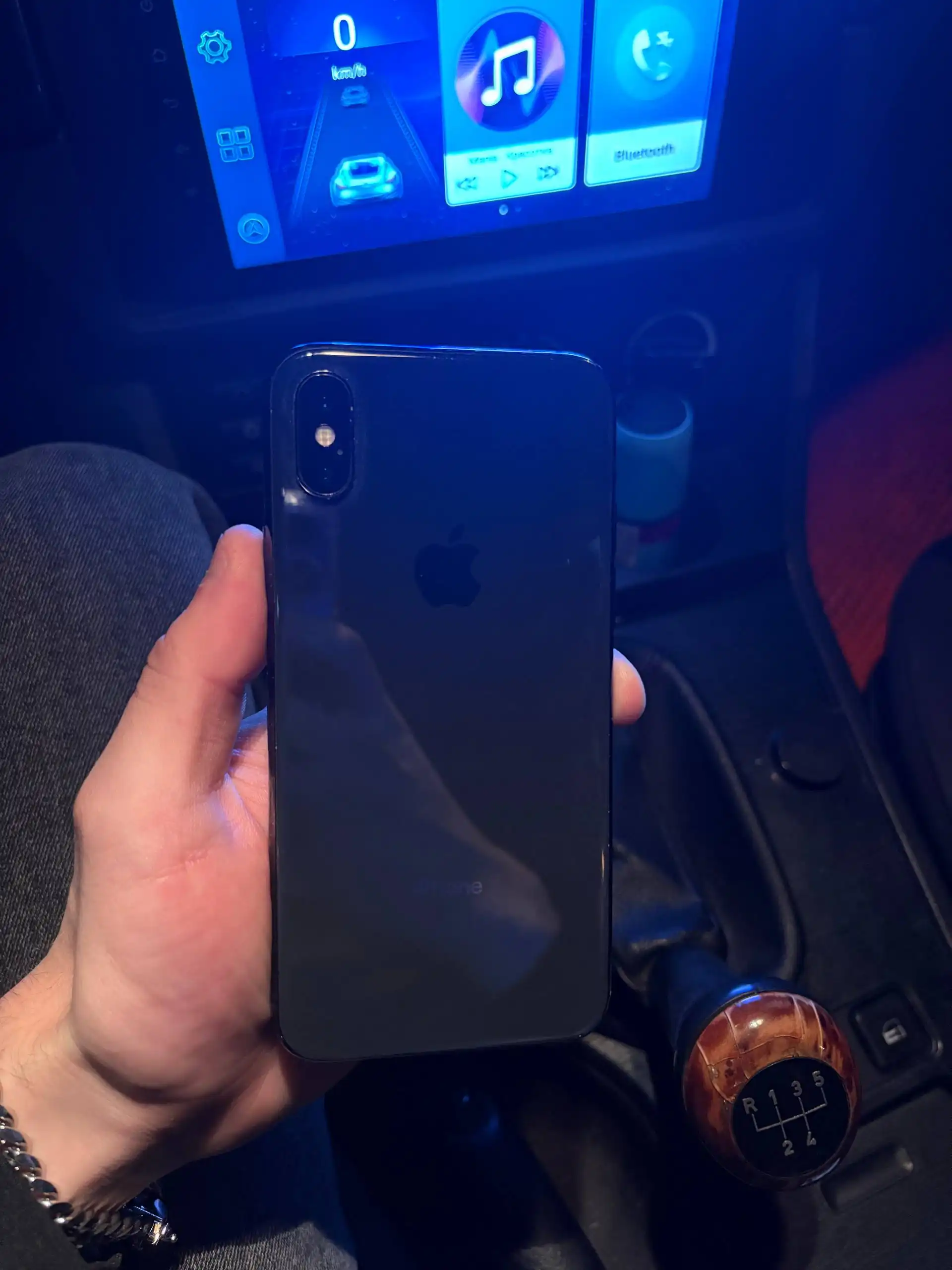 iPhone X 256GB с коробкой