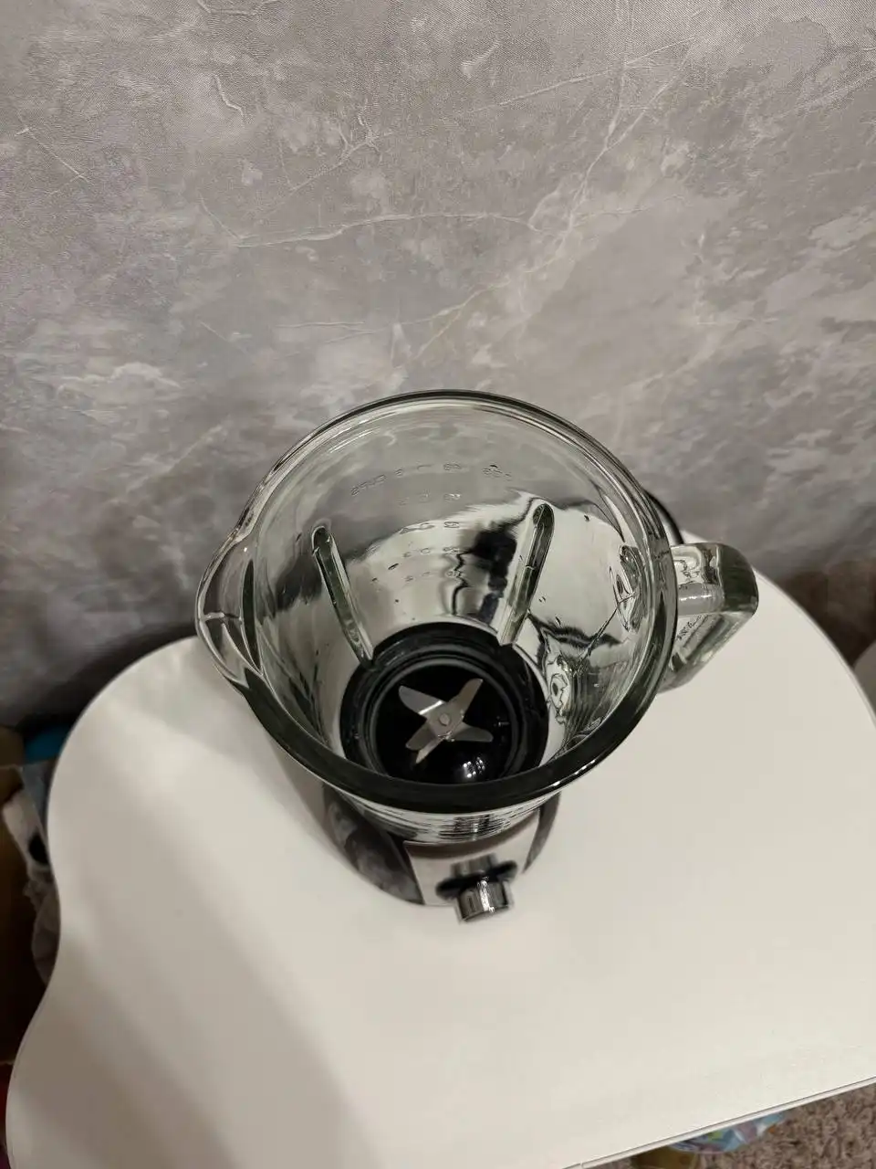 Продам стационарный блендер мощностью 1000 Вт