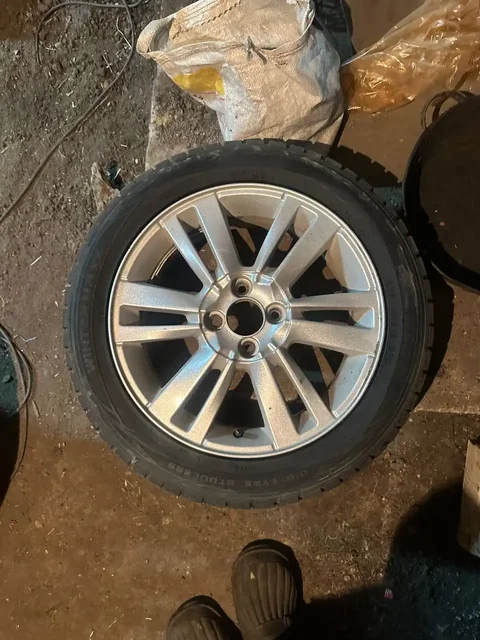 Диски R16 4x100 с резиной - Запчасти в Красноярск