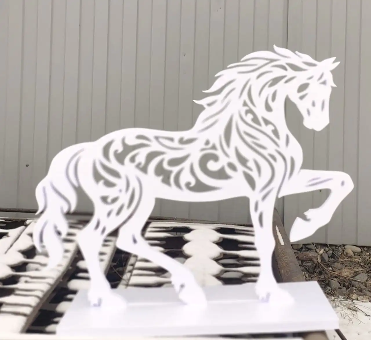 Продажа детских саней и игрушек