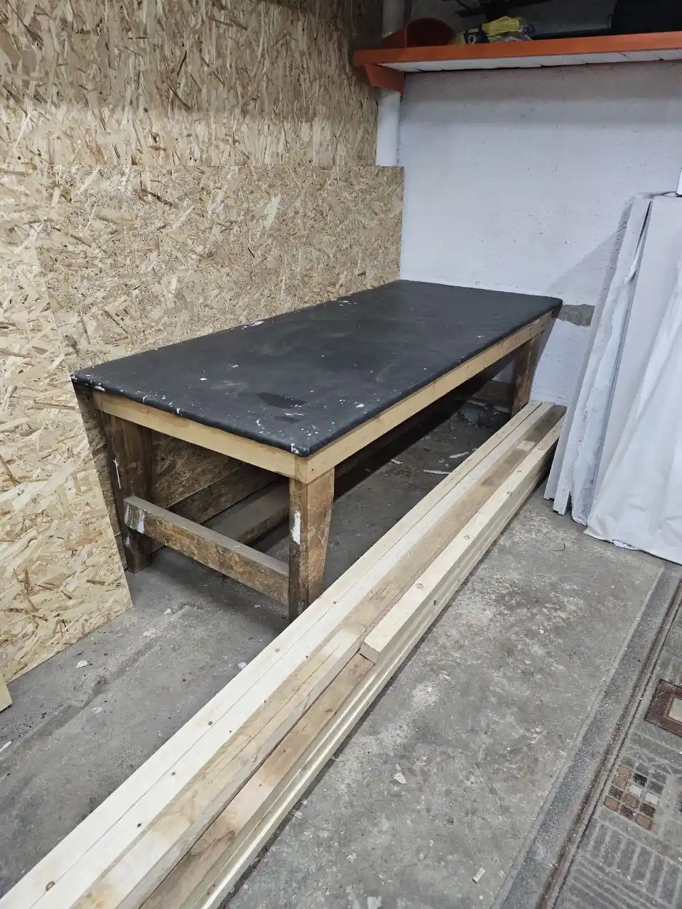 Продам стол