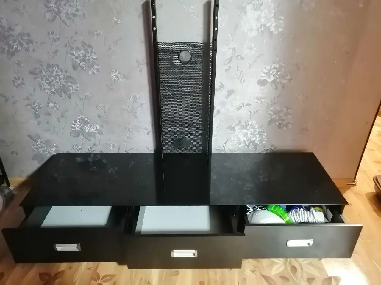 Тумба под телевизор