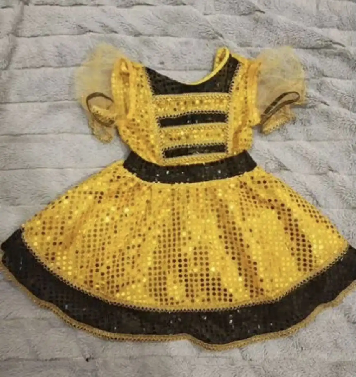 Продам телефон на 2-3 года