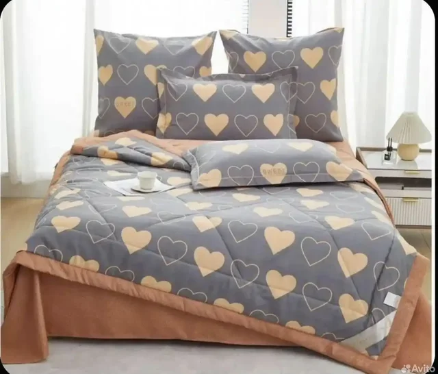Продам комплект постельного белья Алана и покрывала евро - Инструменты в Сургут