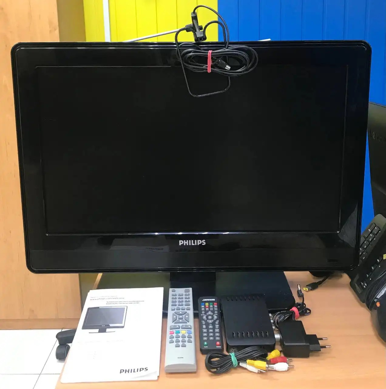 Продам телевизор Philips 26 дюймов - Электроника в Нефтеюганск