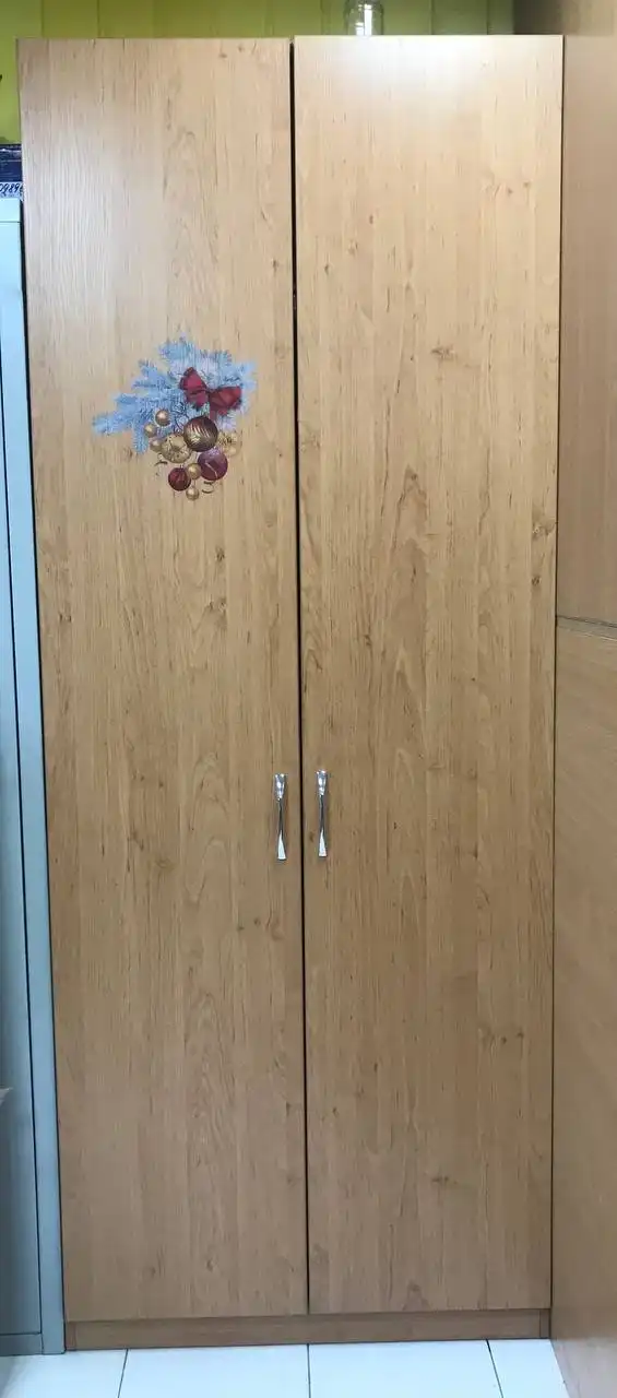 Продажа офисной мебели в хорошем состоянии - Мебель (Барахолка) в Нефтеюганск