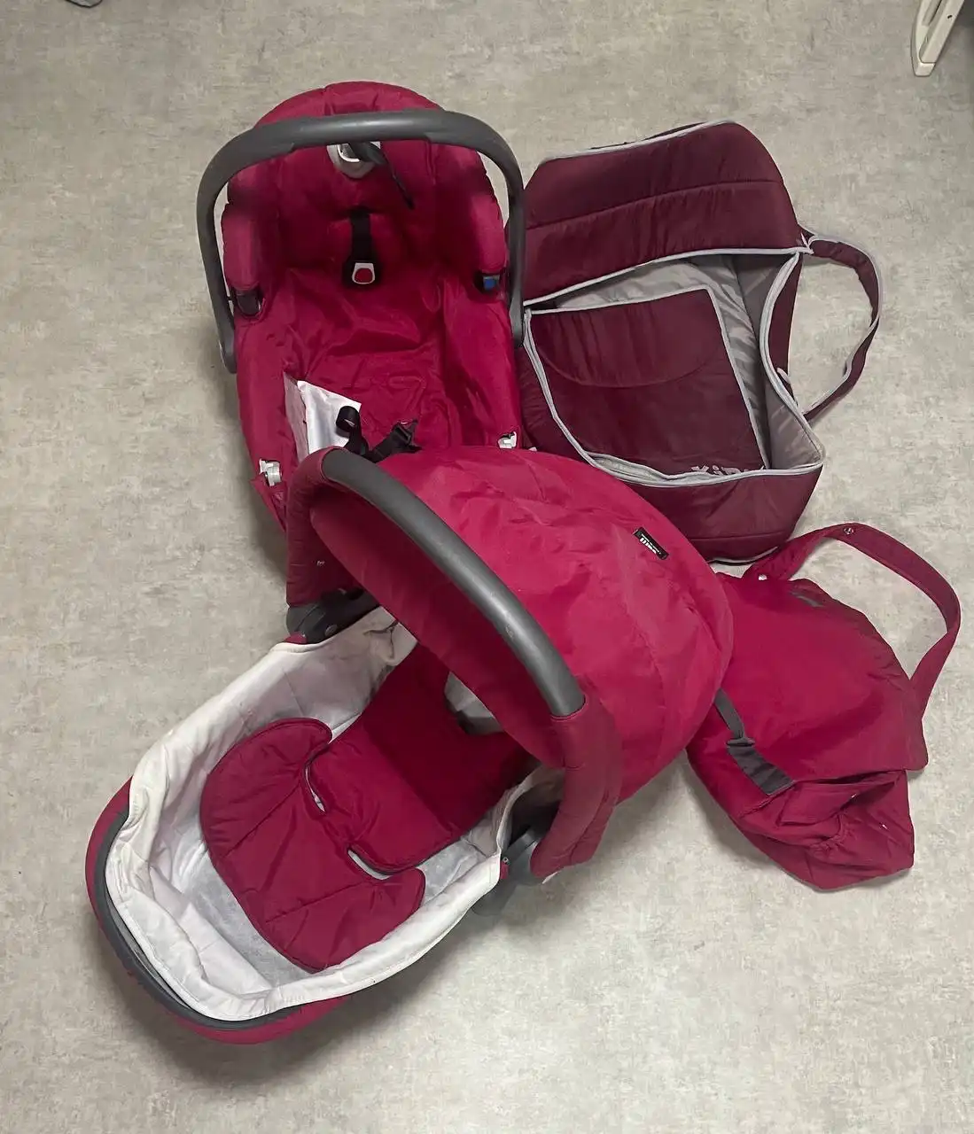 Продам коляску 3в1 фирмы Cam - Коляски (Товары для детей) в Сургут