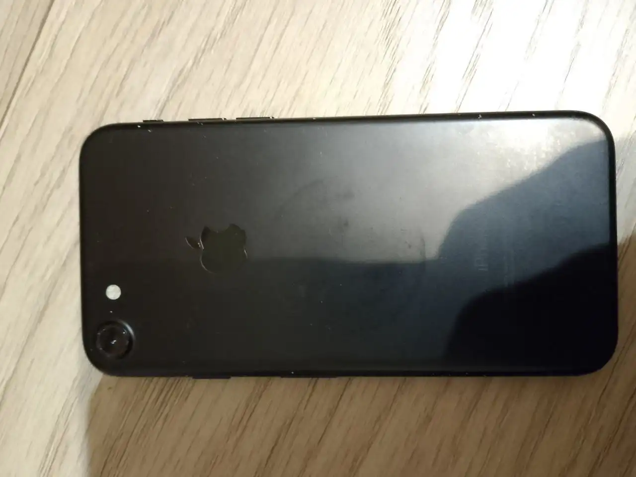 Продам iPhone 7 в хорошем состоянии - Смартфоны и телефоны (Электроника) в Сургут