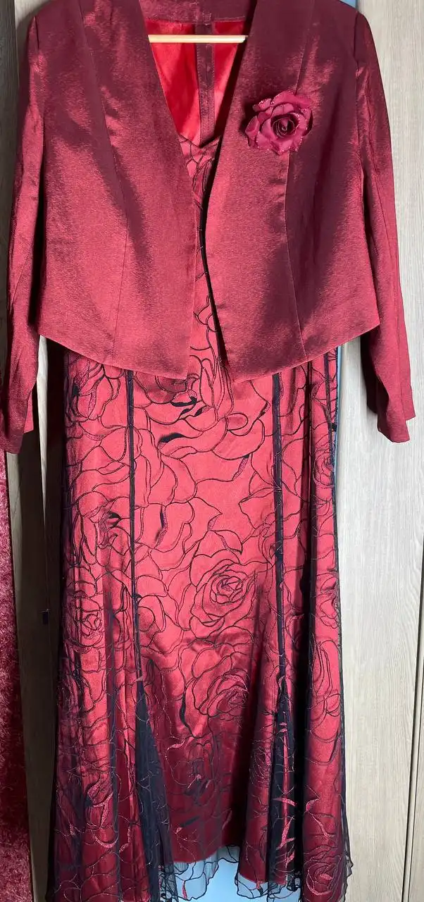 Нарядный праздничный комплект: сарафан, пиджак и шарф - Одежда в Сургут