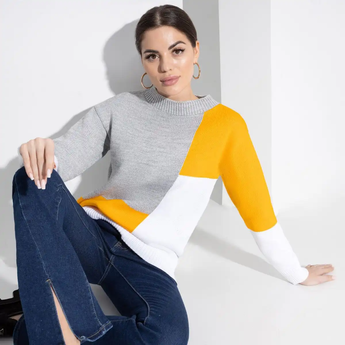 Джемпер с геометрией, солнечный оттенок, размер 48 - Верхняя одежда (Одежда) в Сургут