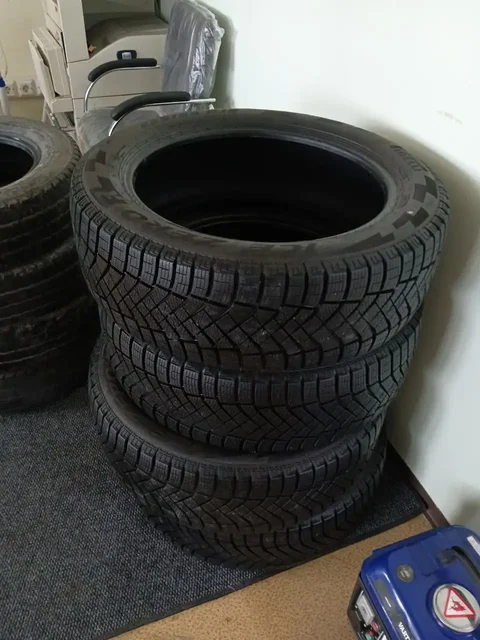 Всесезонная резина 225/55 R 19 - Грузовики в Сургут