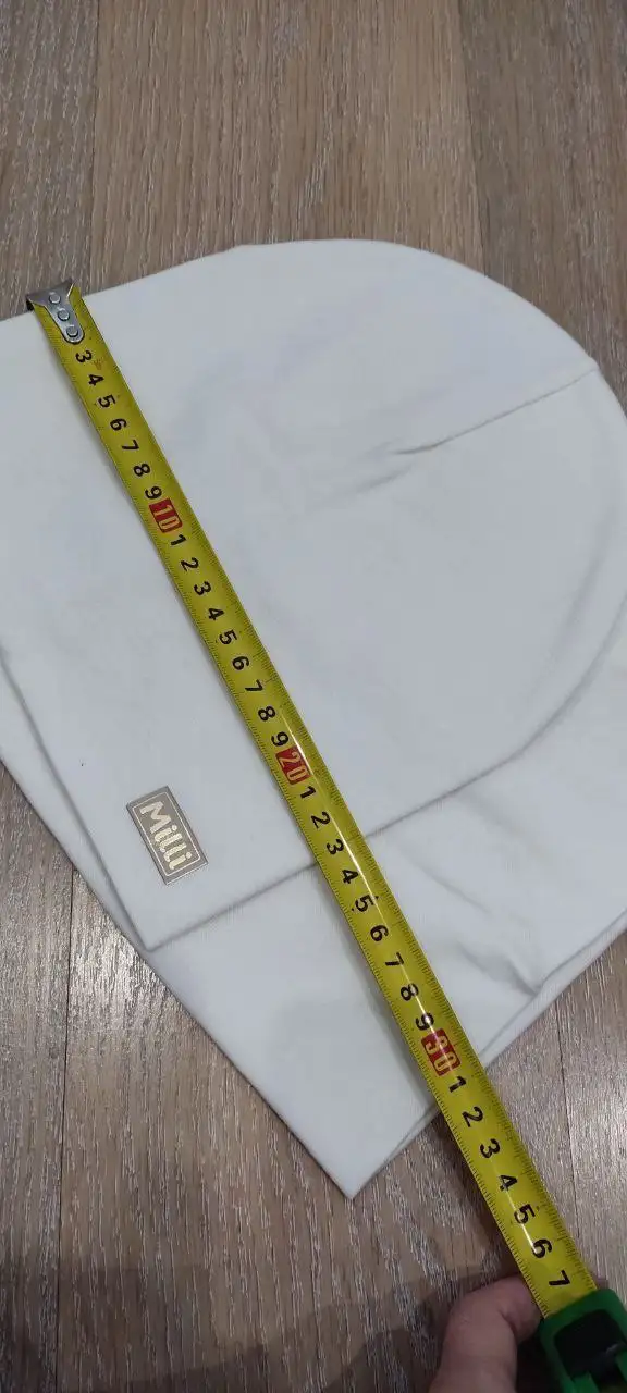 Новый комплект шапочка и снуд - Головные уборы и аксессуары (Одежда) в Сургут