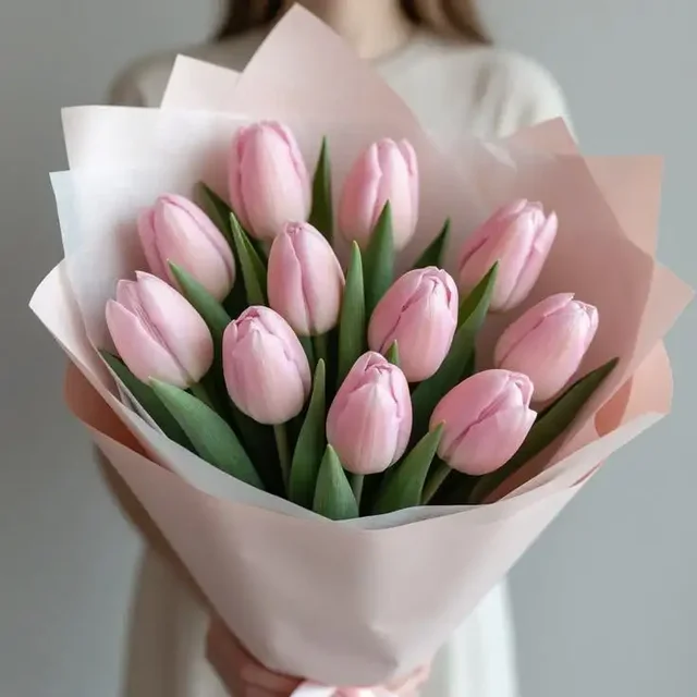 Заказы на 8 марта в цветочной мастерской Гортензия - Автоуслуги в Сургут