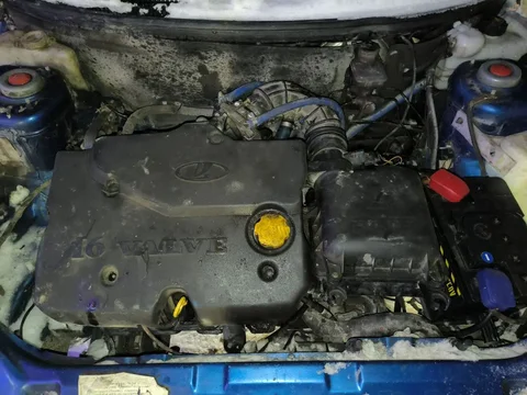 Продажа двигателя 124 шестнарь в сборе с косой, ЭБУ и коробкой - Двигатели в Сургут