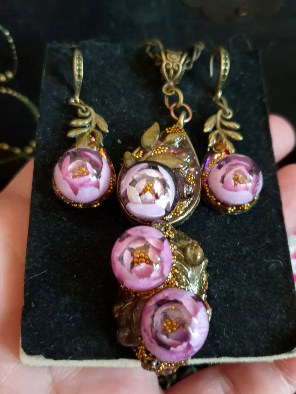 Комплект украшений ручной работы "Пионы" - Барахолка в Сургут