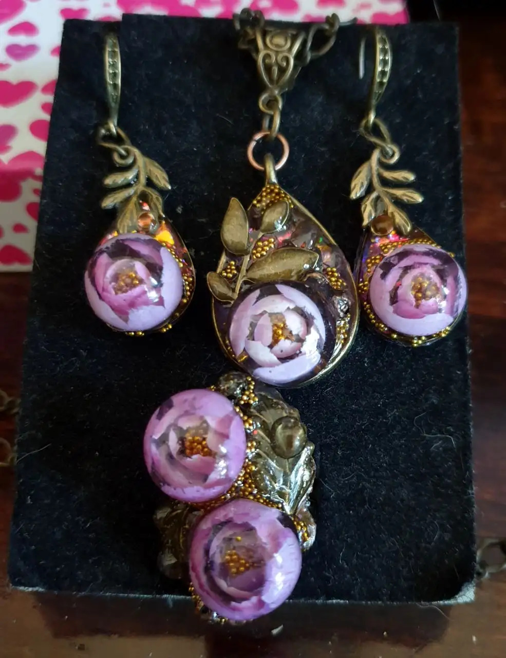 Комплект украшений ручной работы "Пионы" - Барахолка в Сургут