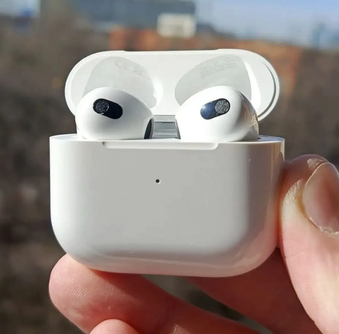 Качественная реплика AirPods 3 - Наушники (Электроника) в Москва