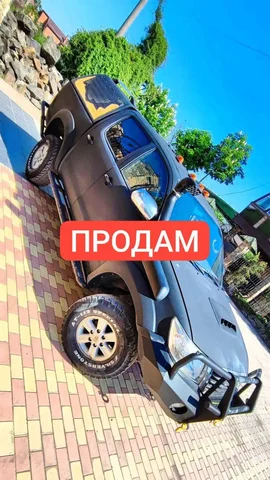 Toyota Hilux 2012 с лифтом и лебёдкой - Авто в Москва