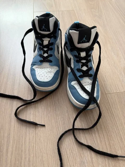 Кроссовки Air Jordan голубого цвета - Спортивная одежда в Москва