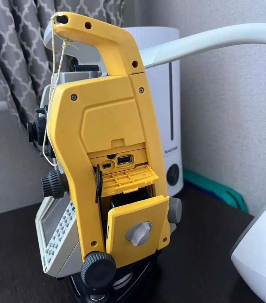 Тахеометр Trimble M3 в идеальном состоянии - Геодезическое оборудование (Электроника) в Москва