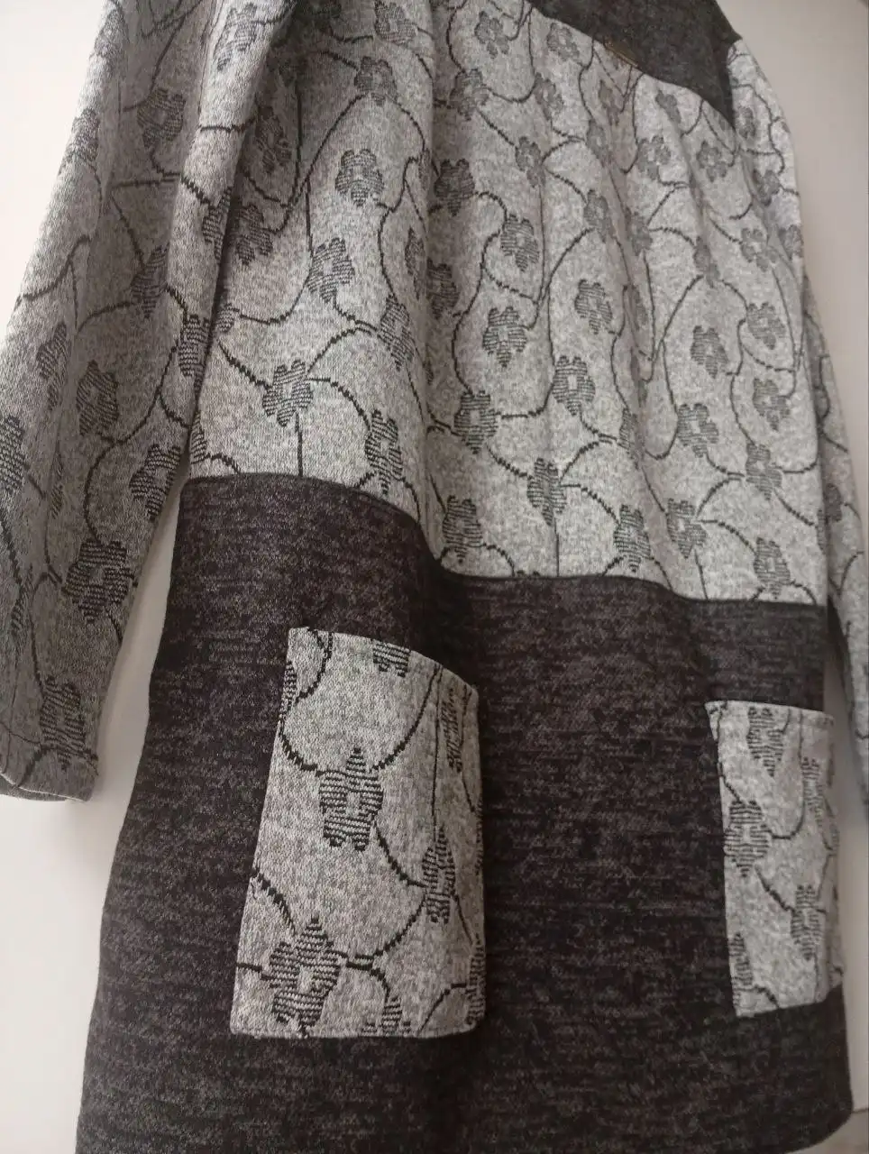 Мягкая трикотажная туника с цветочным узором