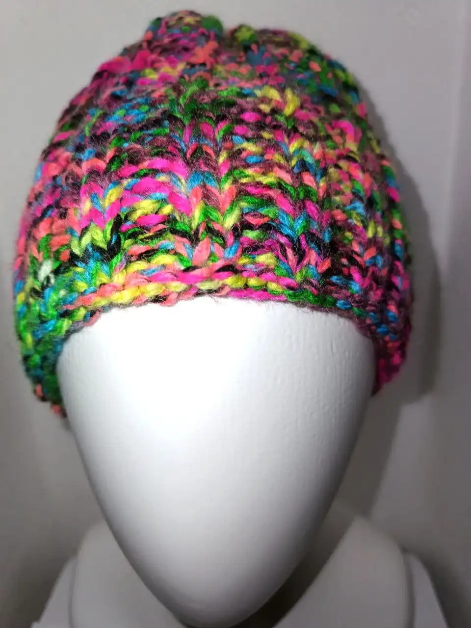 Шапочка ручной работы бини без отворота