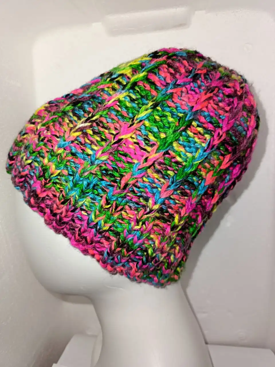 Шапочка ручной работы бини без отворота