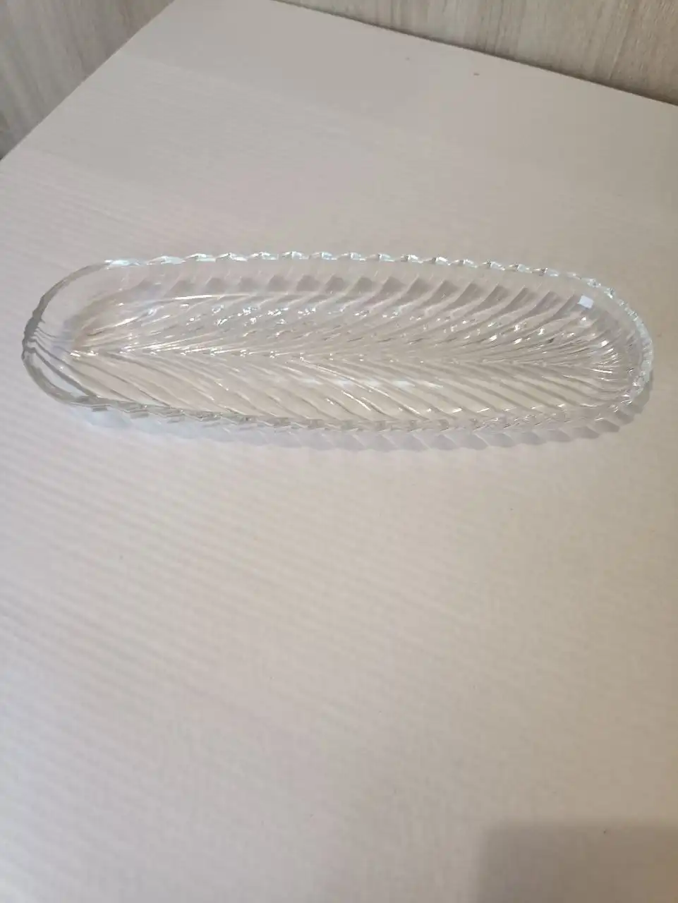Стеклянное сервировочное блюдо селёдочница