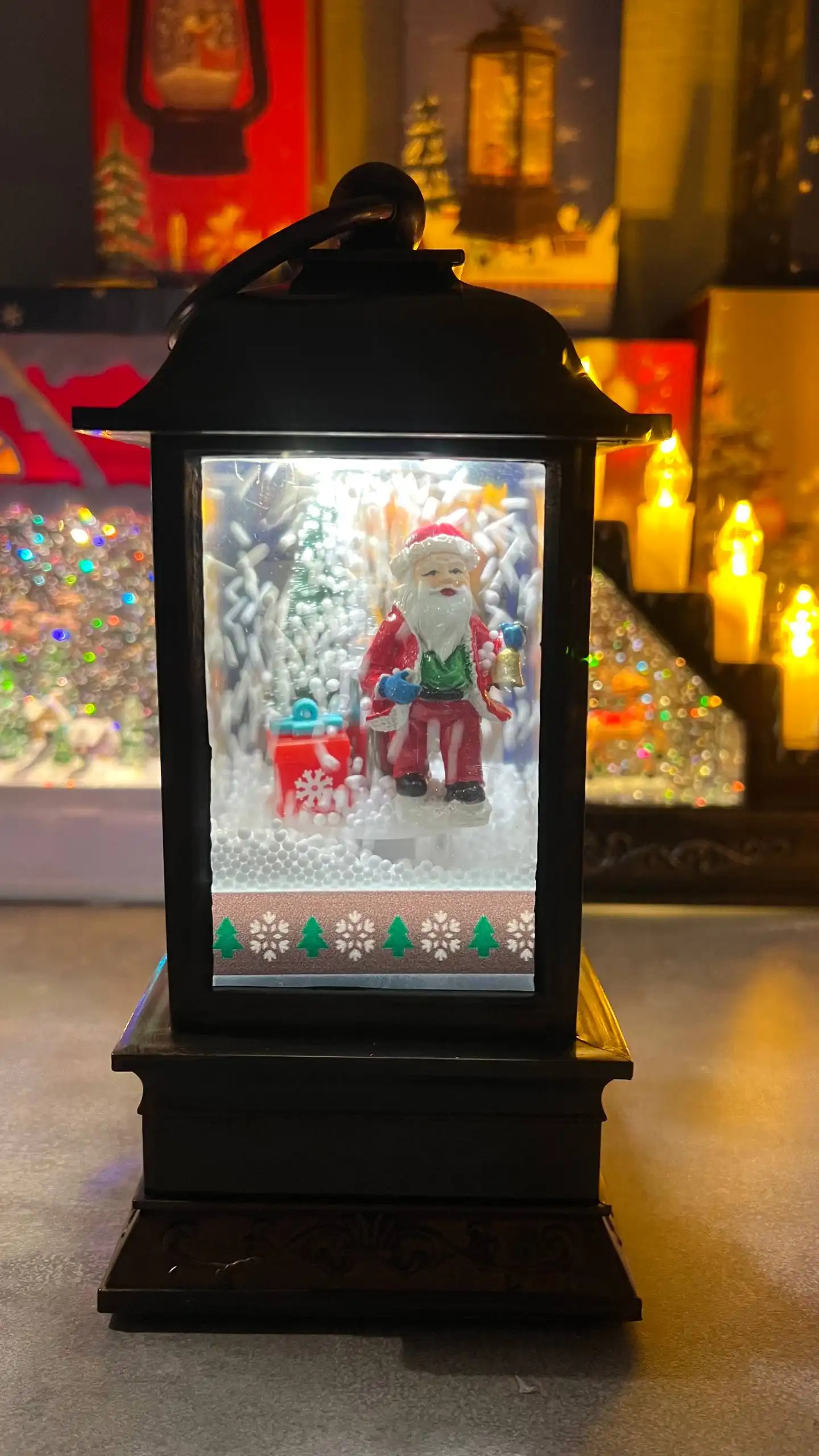 Продажа новогодней коллекции украшений