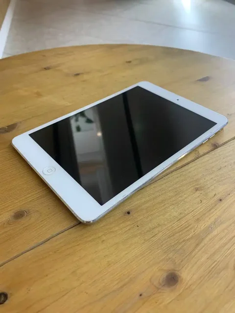 Продам iPad mini 1-го поколения (2012) - Электроника в Москва