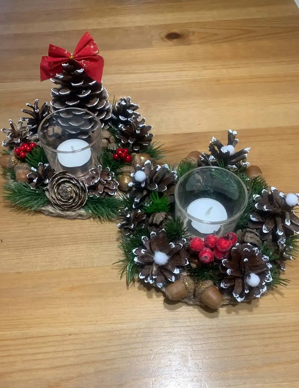 Новогодний венок и подсвечники