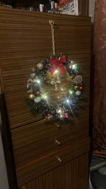 Новогодний венок и звезда - частное объявление в Жулебино