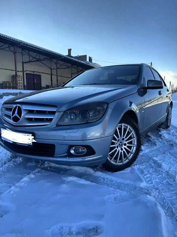 Mercedes-Benz C-класс 2009 года