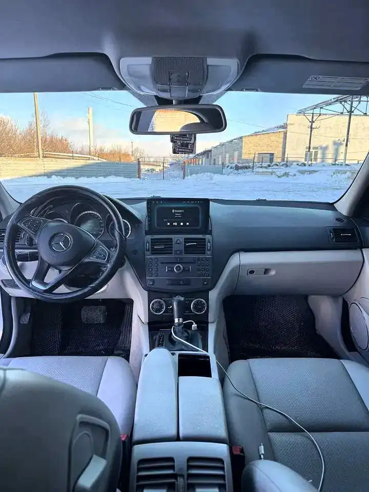 Mercedes-Benz C-класс 2009 года