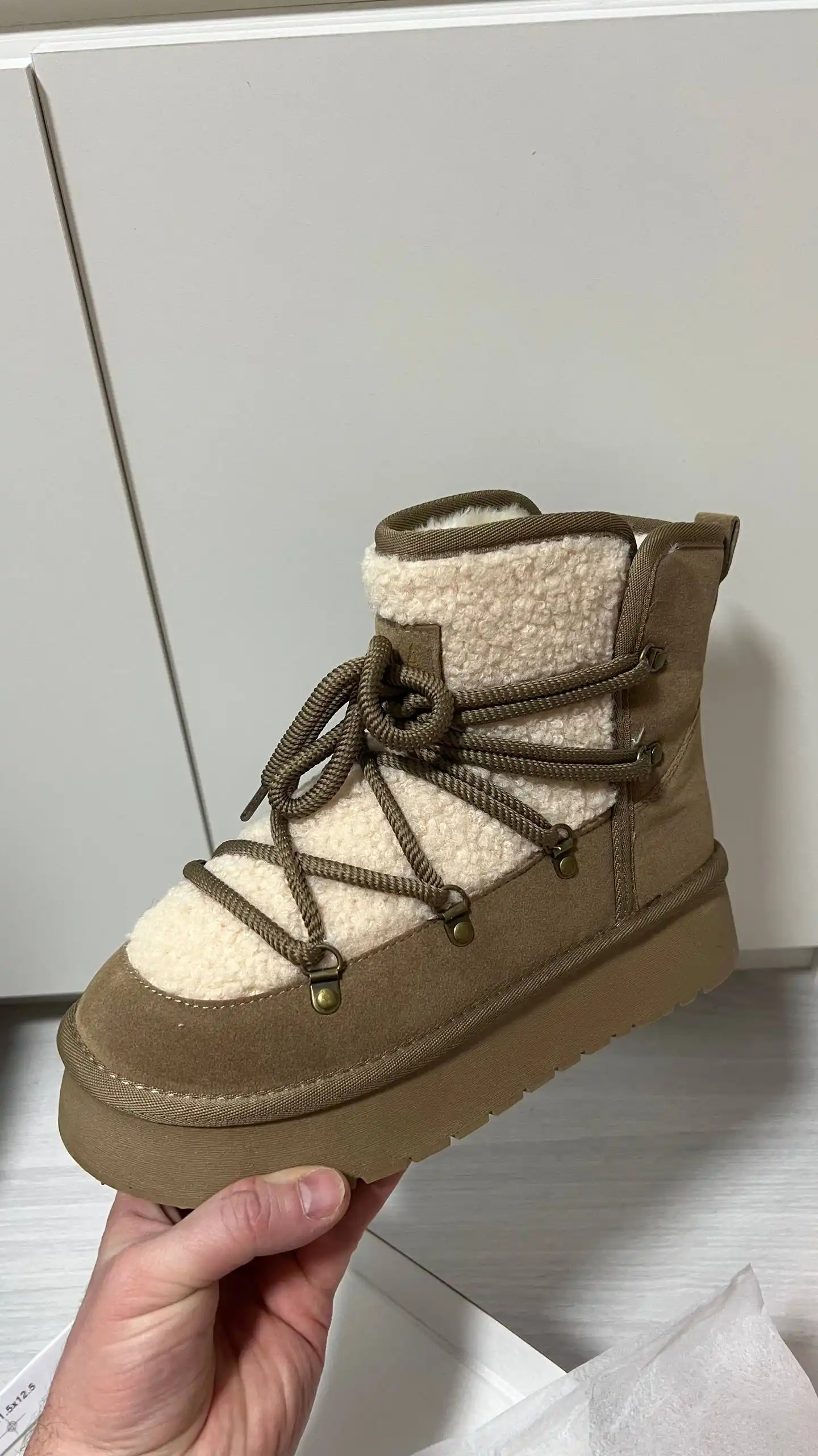 Женские зимние ботинки 41 размера