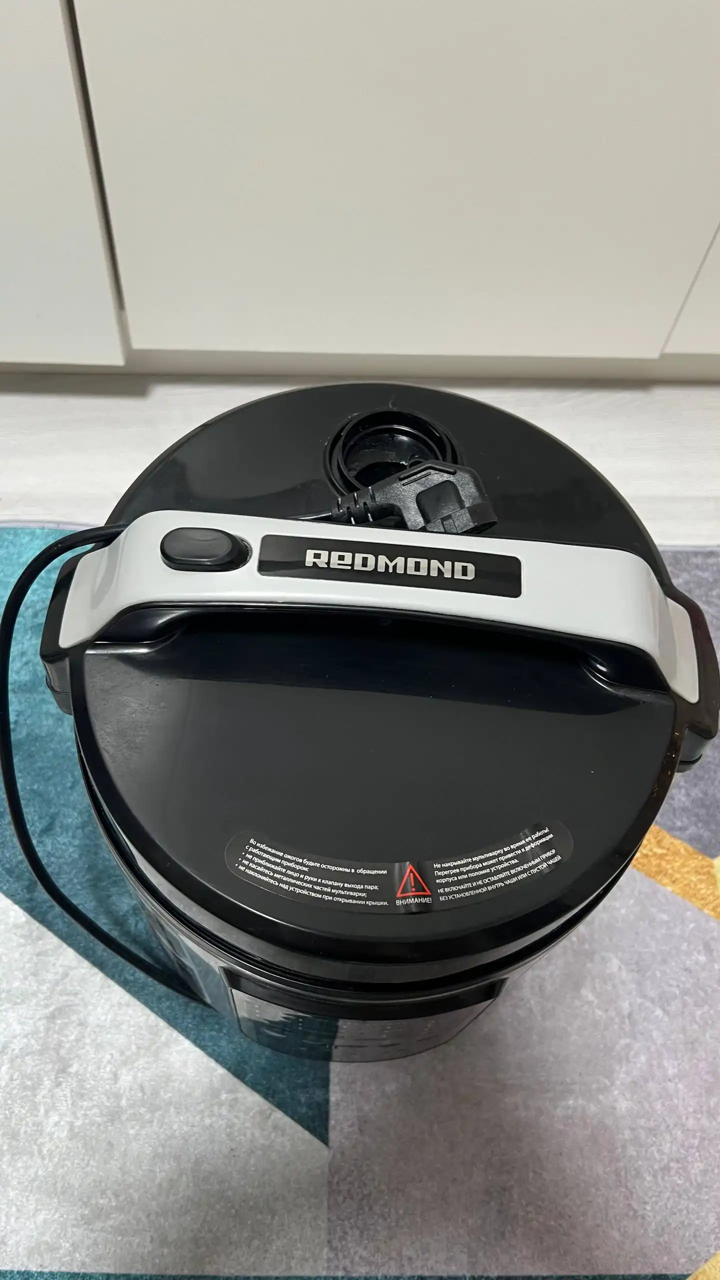 Мультиварка REDMOND в хорошем состоянии