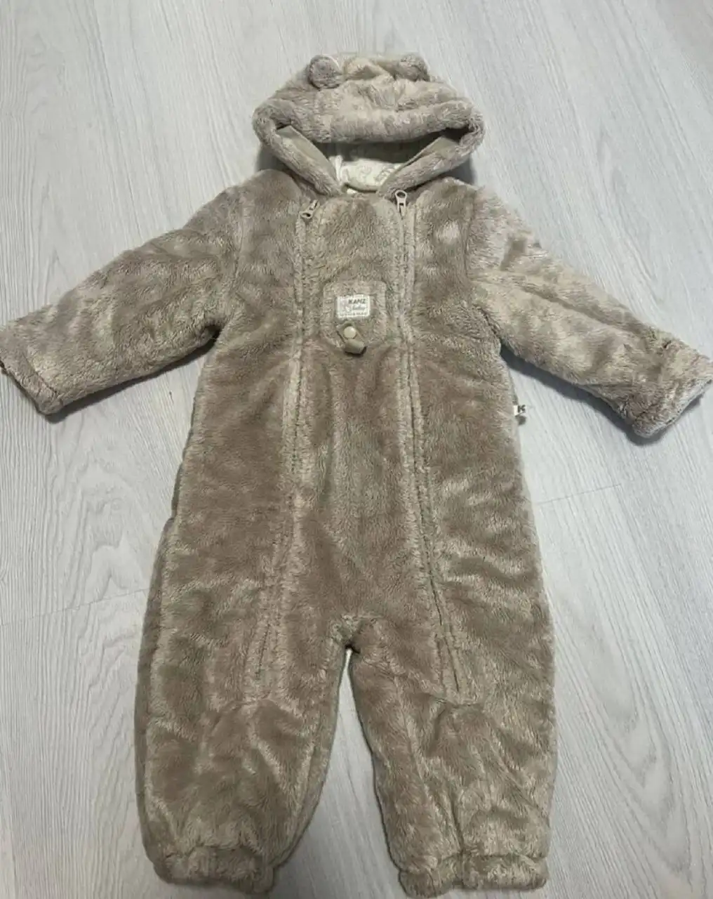 Продажа детской одежды: комбинезоны, куртка, конверт