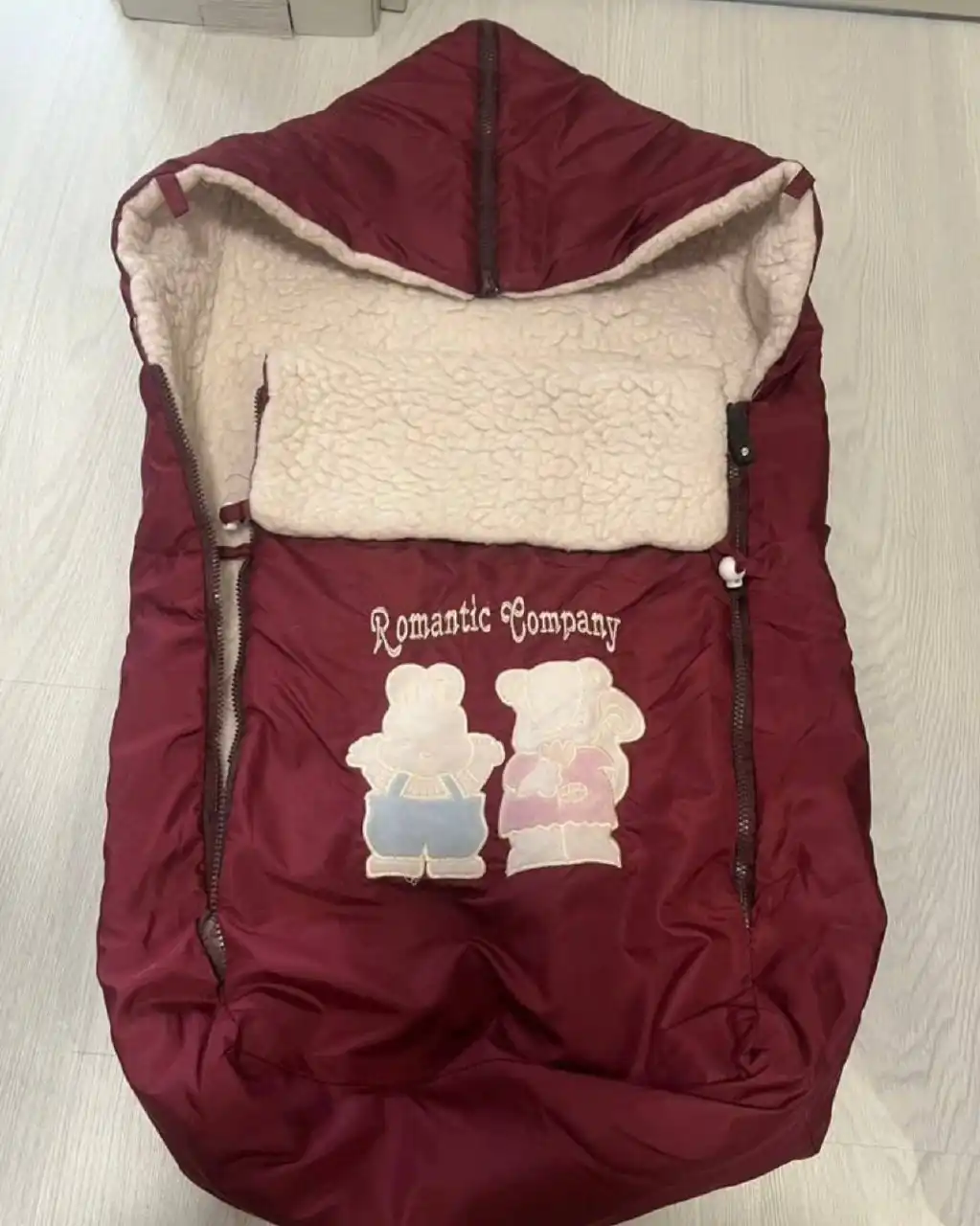 Продажа детской одежды: комбинезоны, куртка, конверт