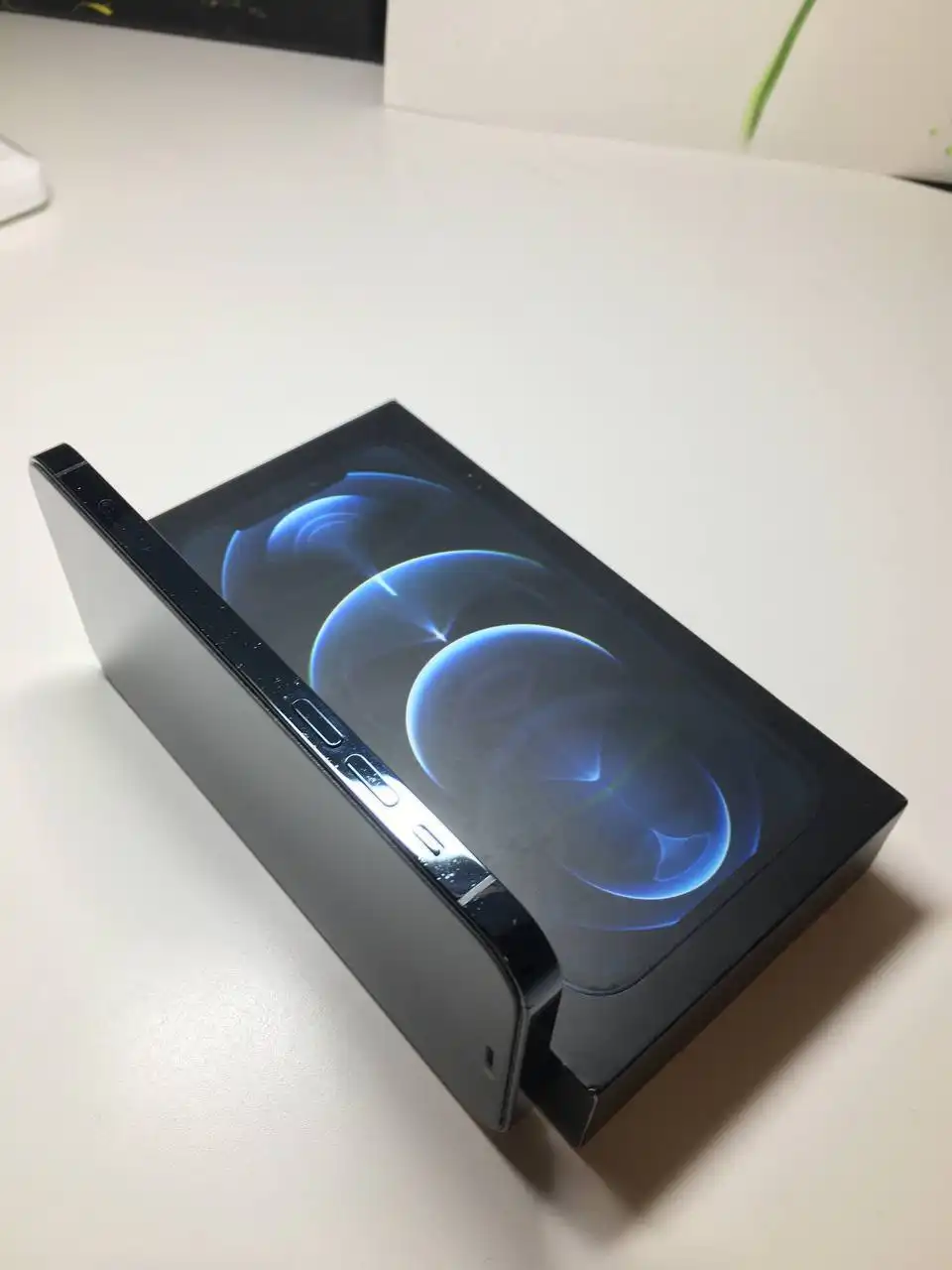 Продам iPhone 12 Pro 128 гб в отличном состоянии - Смартфоны (Электроника) в Москва