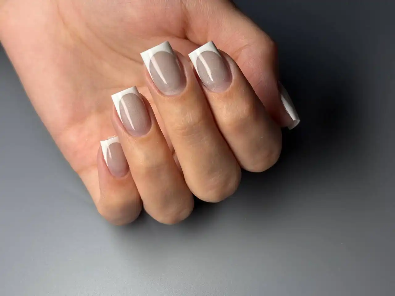 Скидка на маникюр с гарантией - Красота (Услуги) в Москва